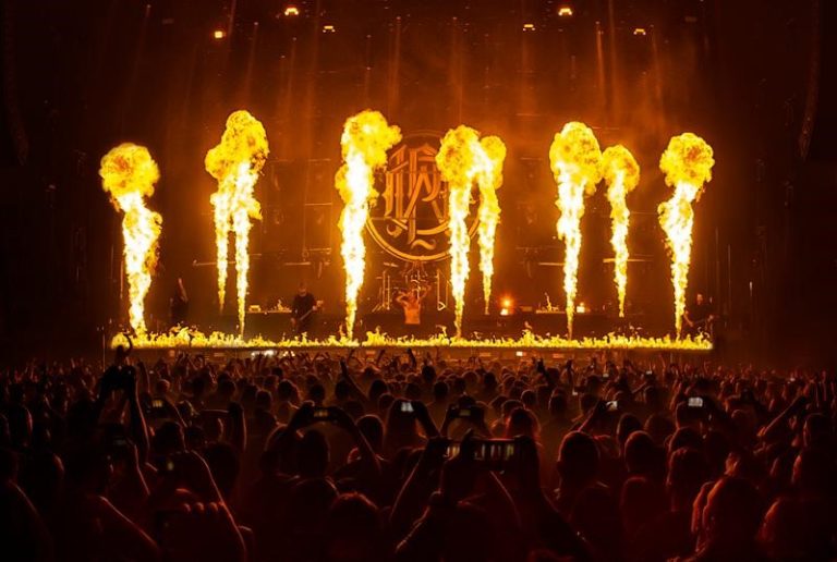 PHOTO CREDIT: KATJA OGRIN (PARKWAY DRIVE AT NOTTINGHAM MOTORPOINT ARENA)